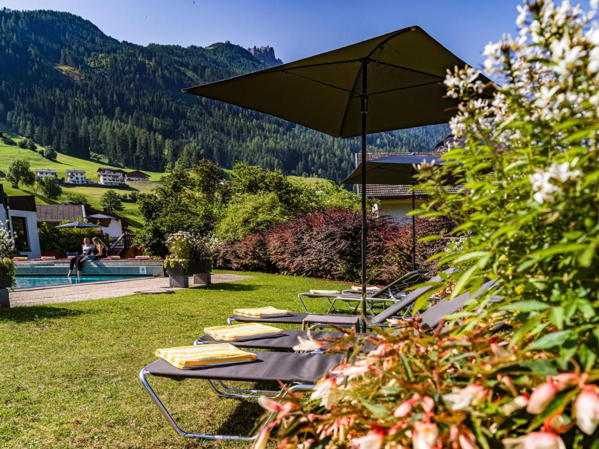 Happy Stubai Hotel Neustift im Stubaital Exterior foto