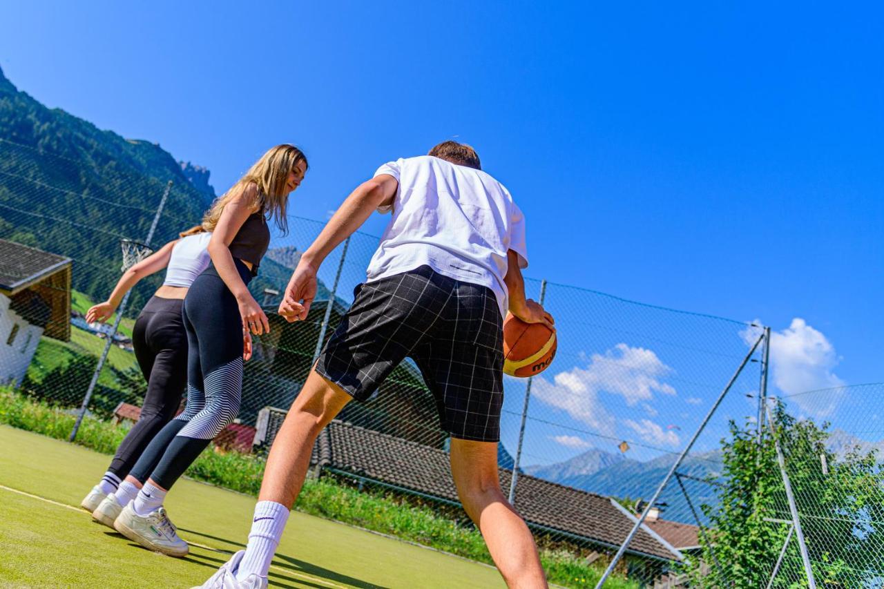 Happy Stubai Hotel Neustift im Stubaital Exterior foto