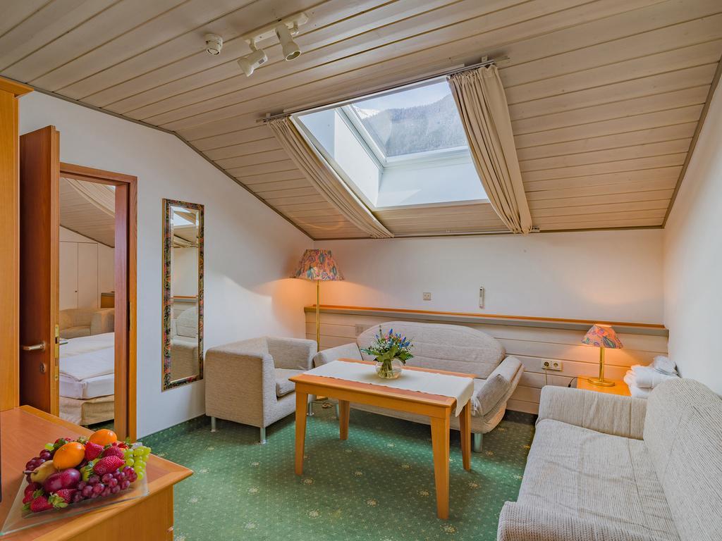 Happy Stubai Hotel Neustift im Stubaital Exterior foto