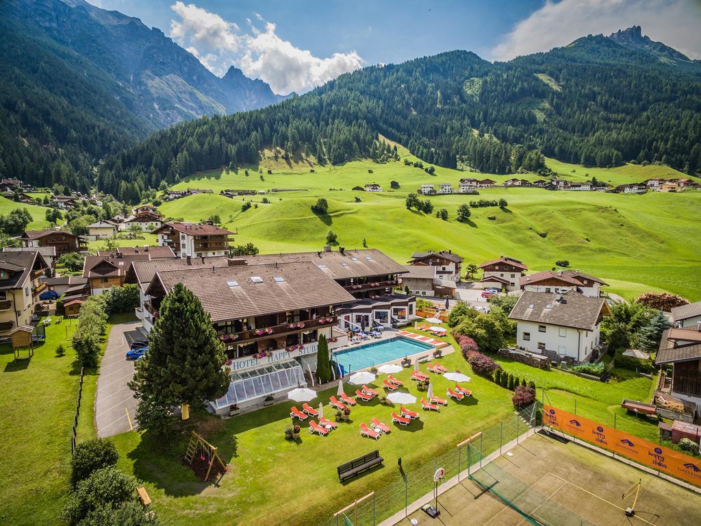 Happy Stubai Hotel Neustift im Stubaital Exterior foto